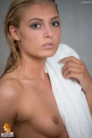 Julia Benesch OnlyFans Leaked Free Thumbnail Picture - #qsLWcQ5zn4