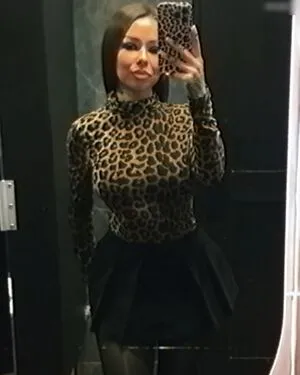 Julia Bond OnlyFans Leaked Free Thumbnail Picture - #60C35LHi4E