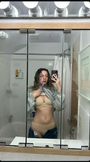 Julia Dicesare OnlyFans Leaked Free Thumbnail Picture - #uyRl7O8e8r