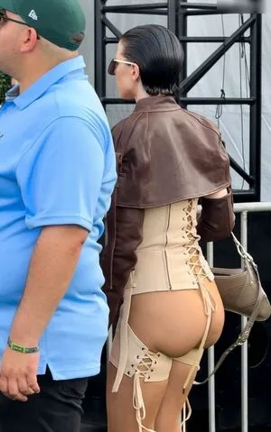 Julia Fox OnlyFans Leaked Free Thumbnail Picture - #8wKvT9RhA8