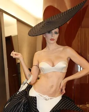 Julia Fox OnlyFans Leaked Free Thumbnail Picture - #IN5w9imEEC