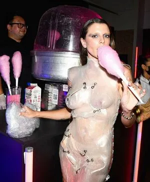 Julia Fox OnlyFans Leaked Free Thumbnail Picture - #JmvxN7YiBn