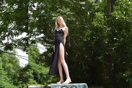 Julia Fox OnlyFans Leaked Free Thumbnail Picture - #Zz0sV3no9Q