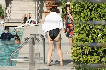 Julia Fox OnlyFans Leaked Free Thumbnail Picture - #voi39IXkoJ