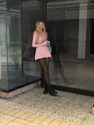 Julia Fox OnlyFans Leaked Free Thumbnail Picture - #wXTDo80Fhr