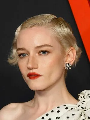Julia Garner OnlyFans Leaked Free Thumbnail Picture - #1nKYocDpXu