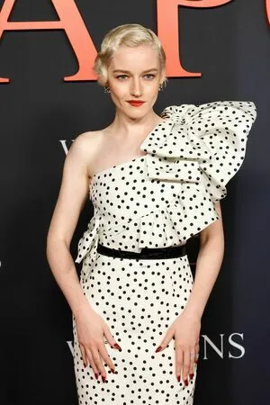 Julia Garner OnlyFans Leaked Free Thumbnail Picture - #2roiq92Uld