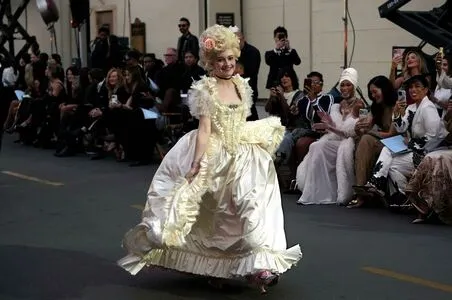 Julia Garner OnlyFans Leaked Free Thumbnail Picture - #6VbtbLl1rA