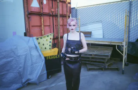 Julia Garner OnlyFans Leaked Free Thumbnail Picture - #8C8fLLimgV