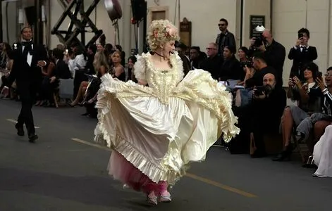 Julia Garner OnlyFans Leaked Free Thumbnail Picture - #Agxyvyi1xQ