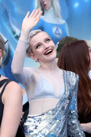 Julia Garner OnlyFans Leaked Free Thumbnail Picture - #BCFnlbMfek