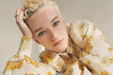 Julia Garner OnlyFans Leaked Free Thumbnail Picture - #EHJPOUjdxE