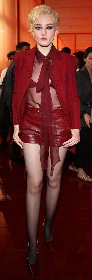 Julia Garner OnlyFans Leaked Free Thumbnail Picture - #FzZe30BMSH