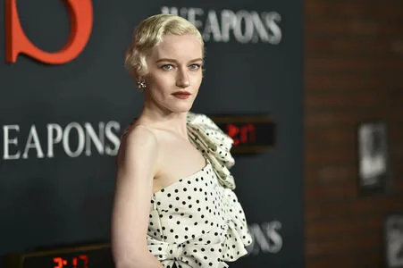 Julia Garner OnlyFans Leaked Free Thumbnail Picture - #KrAj7pKT2z