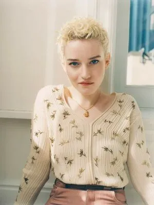 Julia Garner OnlyFans Leaked Free Thumbnail Picture - #L2neqgWBsc