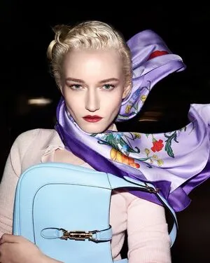 Julia Garner OnlyFans Leaked Free Thumbnail Picture - #LdEgChnHWv