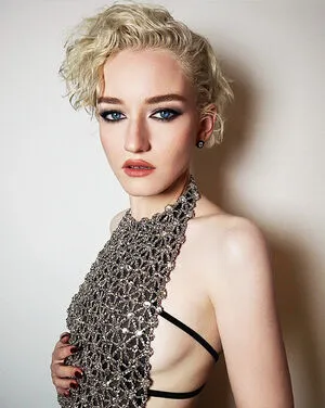 Julia Garner OnlyFans Leaked Free Thumbnail Picture - #TxRAOby3yz