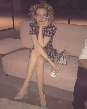 Julia Garner OnlyFans Leaked Free Thumbnail Picture - #X9z5zNJszh