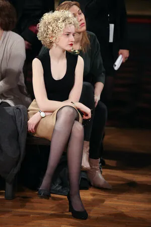 Julia Garner OnlyFans Leaked Free Thumbnail Picture - #lSblRkEFf4