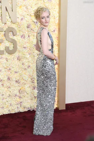 Julia Garner OnlyFans Leaked Free Thumbnail Picture - #oBULdPAwfa