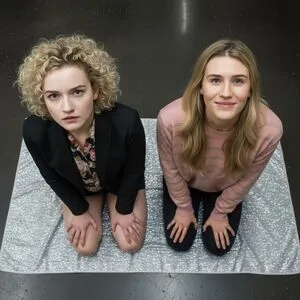 Julia Garner OnlyFans Leaked Free Thumbnail Picture - #oEBqa2DVC0