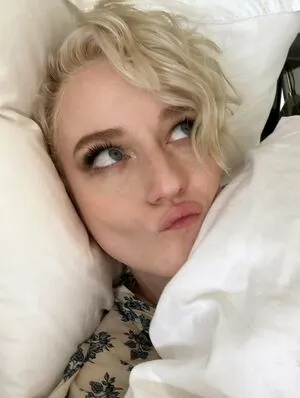 Julia Garner OnlyFans Leaked Free Thumbnail Picture - #pCCGeyE10b