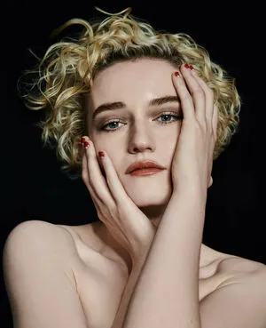 Julia Garner OnlyFans Leaked Free Thumbnail Picture - #ptkQYkLKbA