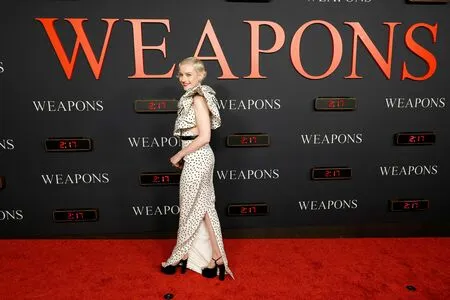 Julia Garner OnlyFans Leaked Free Thumbnail Picture - #sIzWeZZfc6