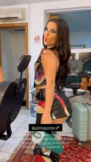Julia Gomes OnlyFans Leaked Free Thumbnail Picture - #1iy8BVBAx4