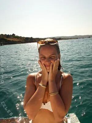 Julia Haller OnlyFans Leaked Free Thumbnail Picture - #1jUW3ynxYc