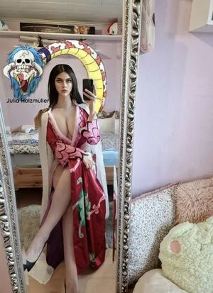 Julia Holzmueller OnlyFans Leaked Free Thumbnail Picture - #AuBWq4MQIM
