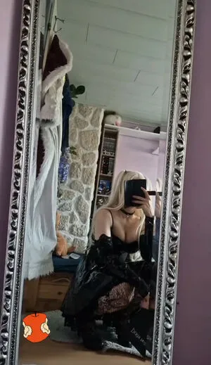 Julia Holzmueller OnlyFans Leaked Free Thumbnail Picture - #mCLy1tsQHx