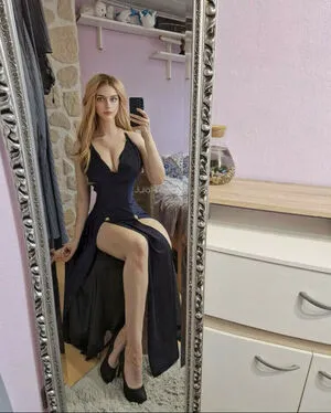 Julia Holzmuller OnlyFans Leaked Free Thumbnail Picture - #IO4xypu2Mc