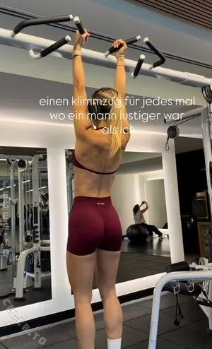 Julia Jamilia OnlyFans Leaked Free Thumbnail Picture - #HhtAxp4X92