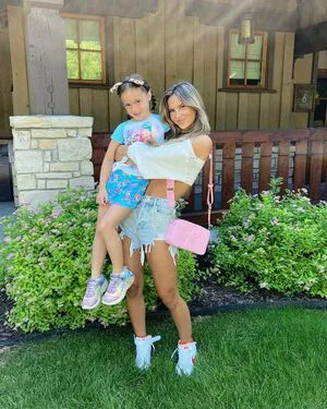 Julia Katelyn Ernst OnlyFans Leaked Free Thumbnail Picture - #EsPKtqPonz