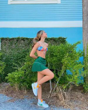 Julia Katelyn Ernst OnlyFans Leaked Free Thumbnail Picture - #b53htkl1eD