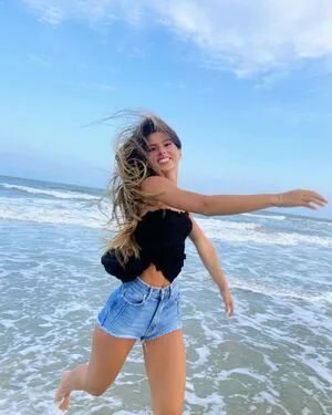 Julia Katelyn Ernst OnlyFans Leaked Free Thumbnail Picture - #o6asjr6sA2