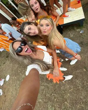 Julia Katelyn Ernst OnlyFans Leaked Free Thumbnail Picture - #wyuY0Zh8do