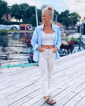 Julia Lindholm OnlyFans Leaked Free Thumbnail Picture - #27lZkTOOjI