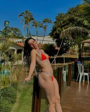 Julia Linhares OnlyFans Leaked Free Thumbnail Picture - #aveRoOrNc0