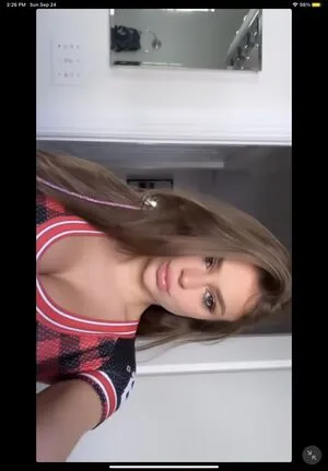 Julia Reinert OnlyFans Leaked Free Thumbnail Picture - #iyiDxJ6bbs