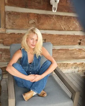 Julia Schlaepfer OnlyFans Leaked Free Thumbnail Picture - #r6l0Md94AE
