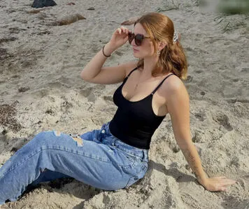 Julia Schulze OnlyFans Leaked Free Thumbnail Picture - #BNEILLyvhS