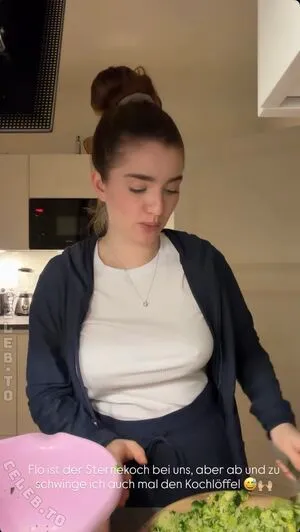 Julia Schulze OnlyFans Leaked Free Thumbnail Picture - #BPFFn6fV8s