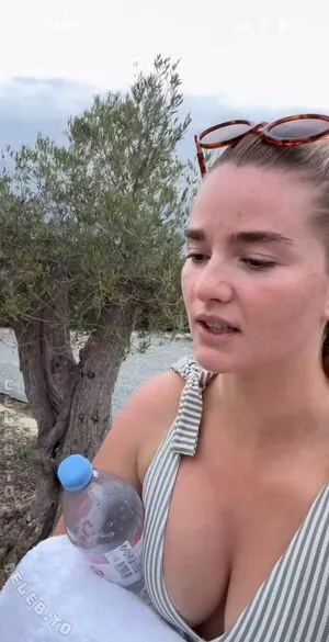 Julia Schulze OnlyFans Leaked Free Thumbnail Picture - #n7au0zY652