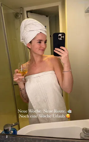 Julia Schulze OnlyFans Leaked Free Thumbnail Picture - #pmPIs0fd0G