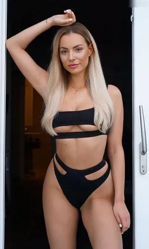 Julia Schwab OnlyFans Leaked Free Thumbnail Picture - #MDUQIfuly2
