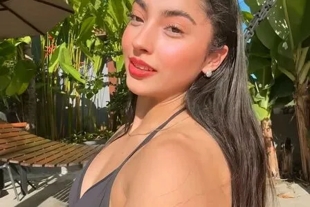 Julia Soares OnlyFans Leaked Free Thumbnail Picture - #9jM2Mbl75C