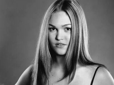 Julia Stiles OnlyFans Leaked Free Thumbnail Picture - #LOeqzA2Ja4