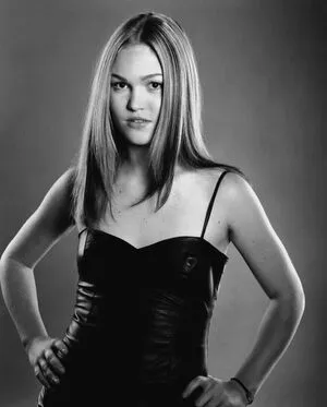 Julia Stiles OnlyFans Leaked Free Thumbnail Picture - #htFLUKHYhd
